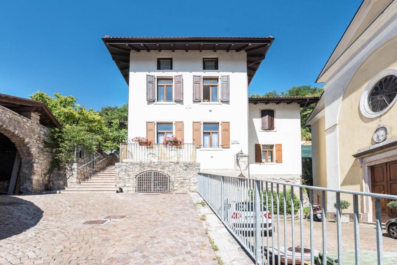 Appartamento Ania Vista Castello Tenno Bagian luar foto
