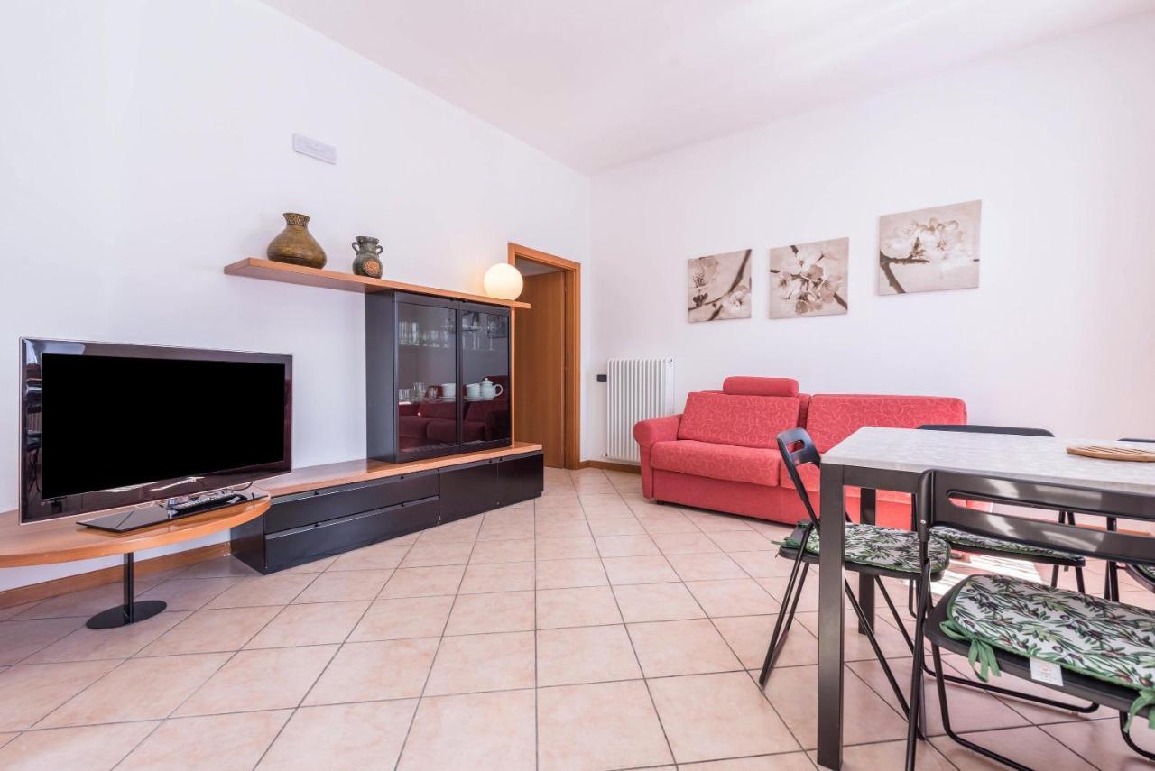Appartamento Ania Vista Castello Tenno Bagian luar foto